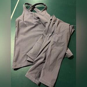 Everyday Yoga 2 piece set purple